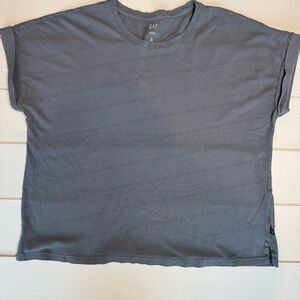 GAP Women’s Gray T-Shirt